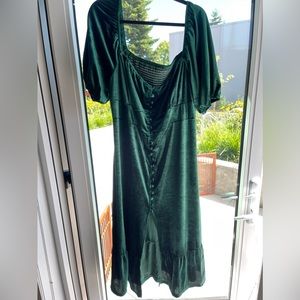 Cider green velvet dress NWT 3X